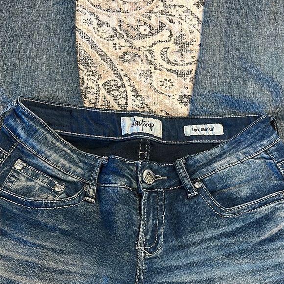 Daytrip Lynx Bootcut Denim Jeans - Picture 4 of 6